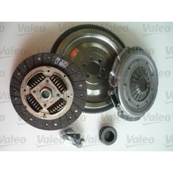 DEBRIYAJ SETI VOLANLI-SABIT VOLAN (VW PASSAT 97-00 AUDI A4 95-01 A6 98-01) AFN-AVG